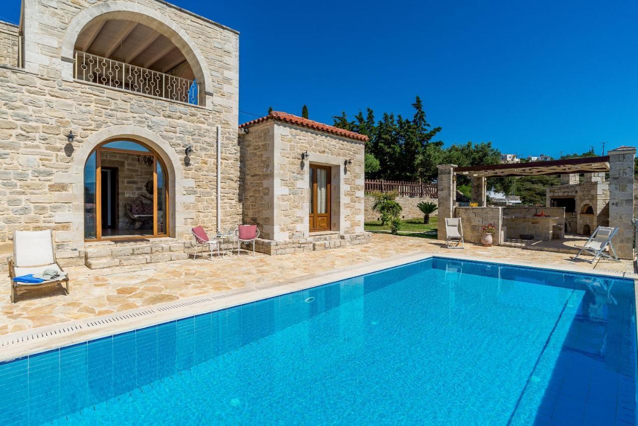 Villa Hectoras In By Apokoronas-villas *