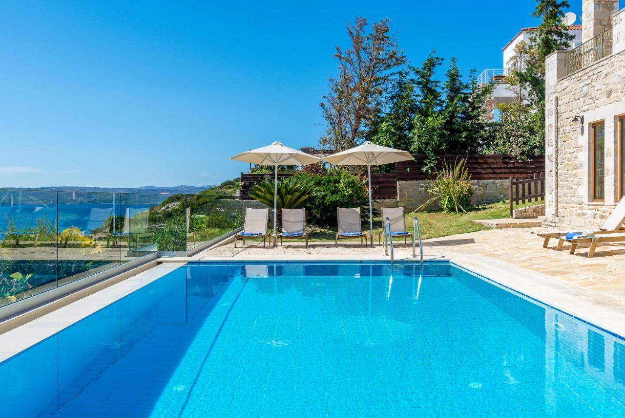 Hectoras In By Apokoronas-villas Villa