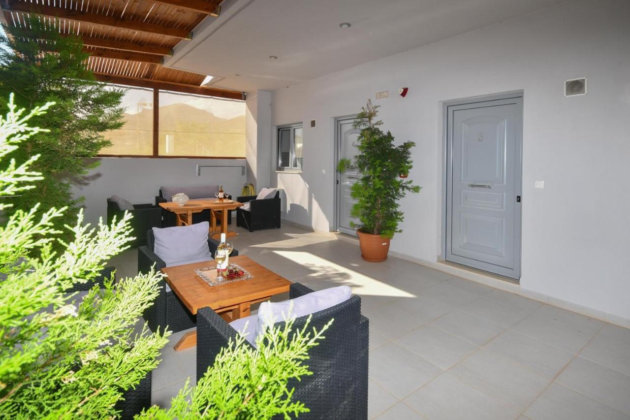 Asterisuites Aparthotel Makry Gialos (Crete)