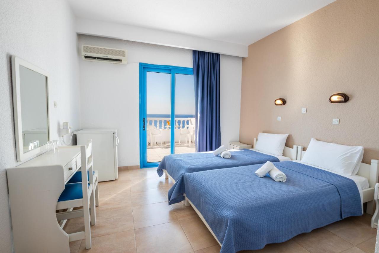 Castelia Bay Hotel 2*