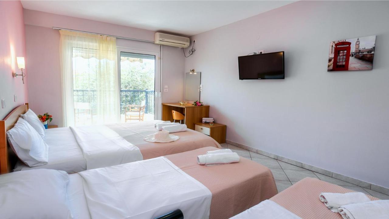 Amversa's House Aparthotel *