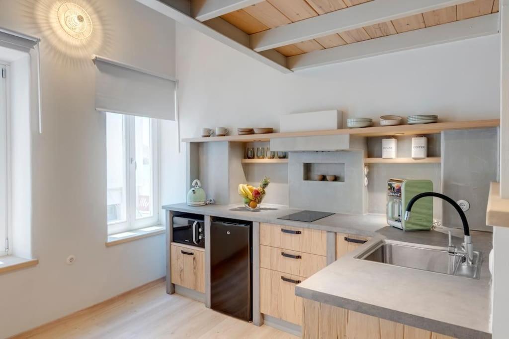 Nomade Vibrant Living Loft Apartment
