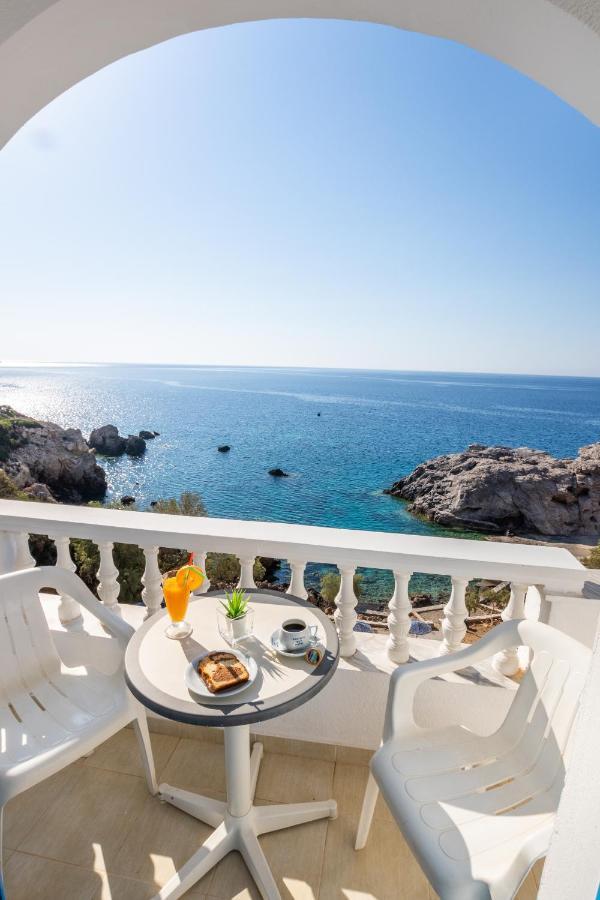 Castelia Bay Hotel 2*