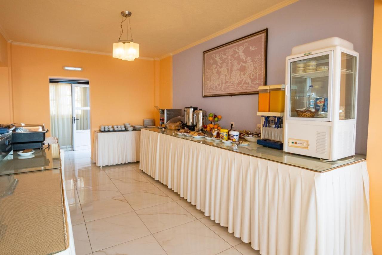 Hotel Castelia Bay