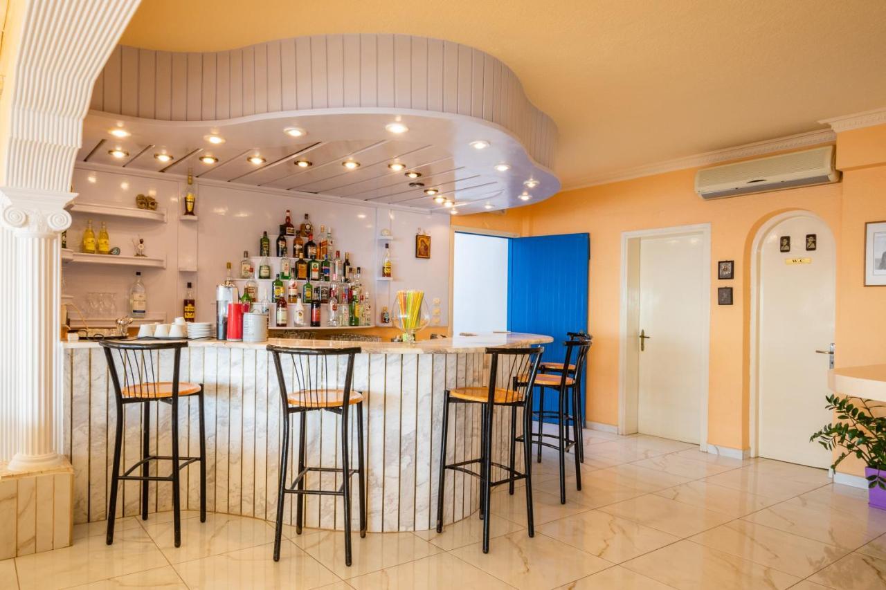 Hotel Castelia Bay Amoopi
