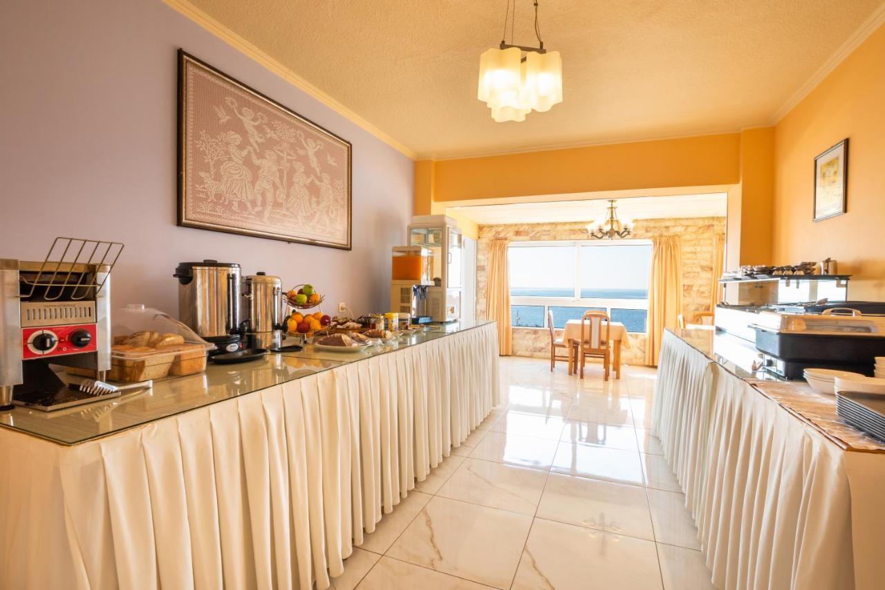 Hotel Castelia Bay 2*
