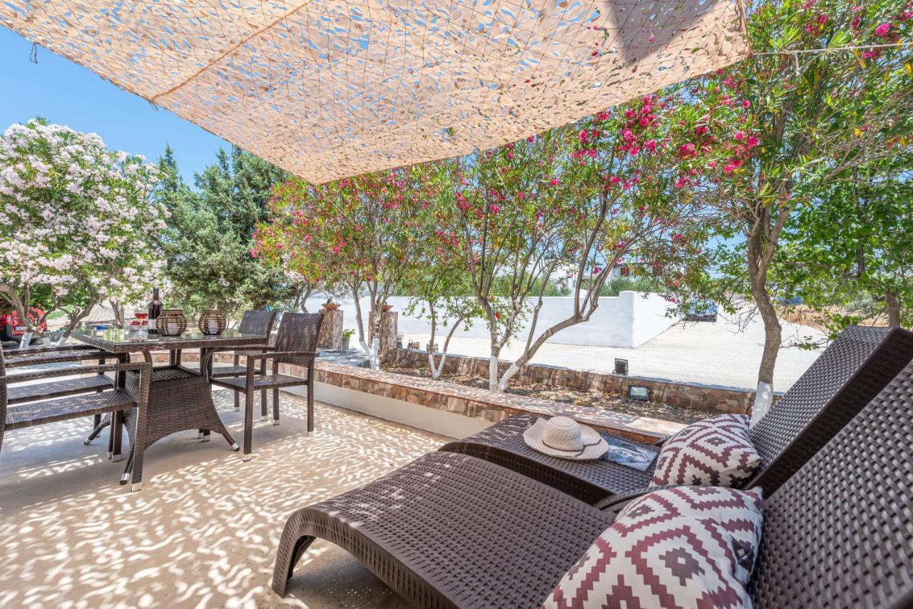 Mantelena & Family Apartment