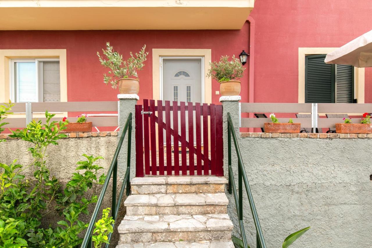 Apartment Alesti House With Garden And Private Access *