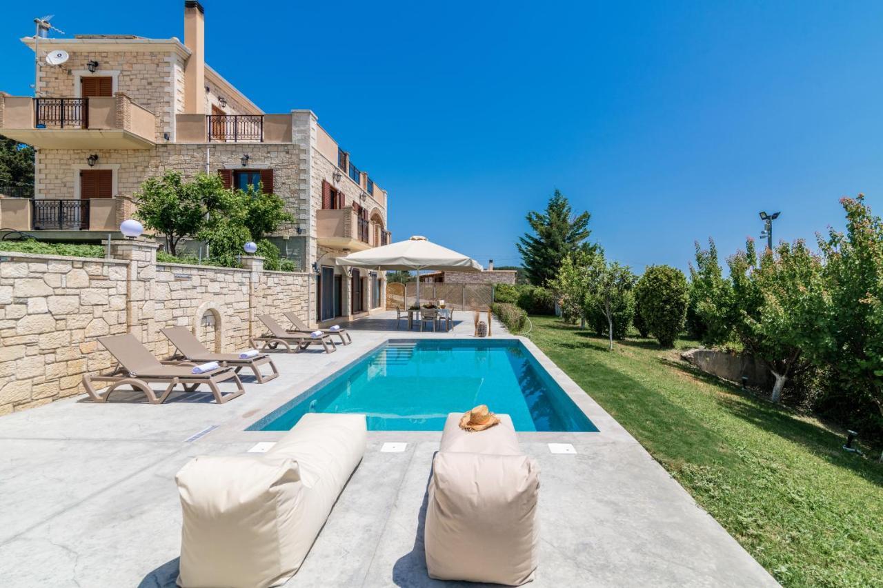 Spartakos Luxury 7 Villa