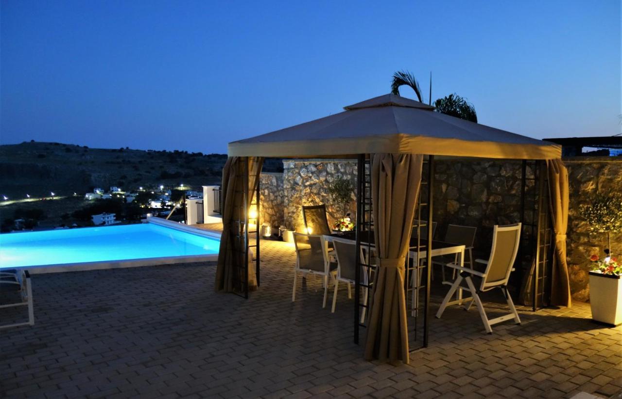Villa Vitabel Sea View In *
