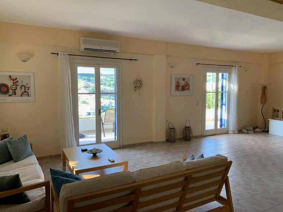 Evdilos' Balcony Holiday home *