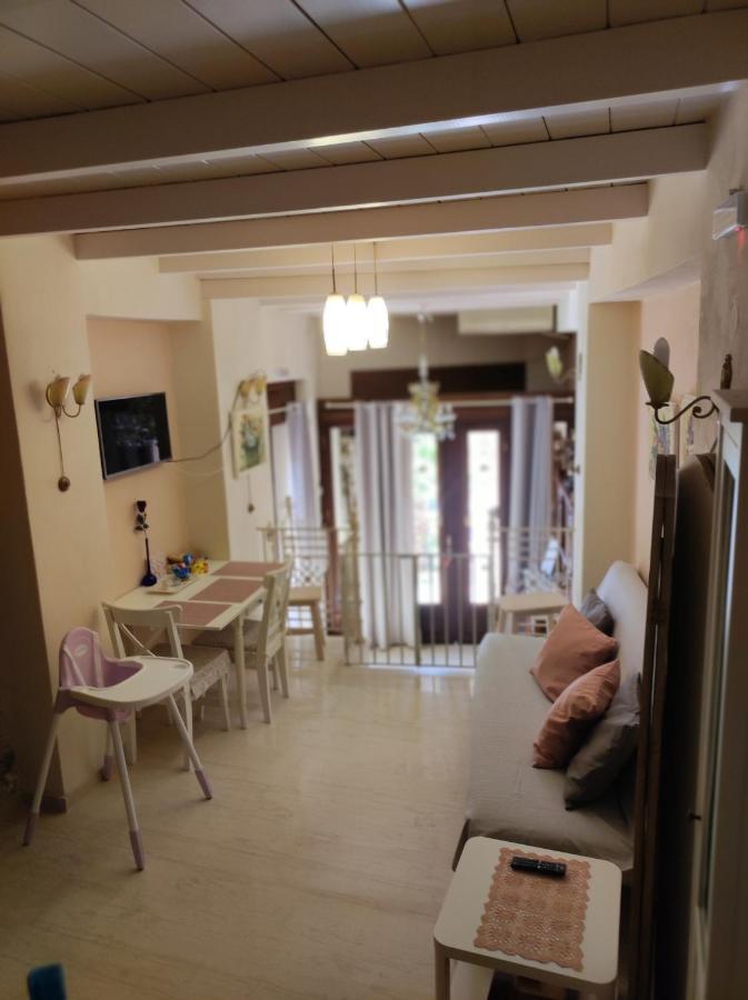 Retro 51 * Rethymno (Crete)