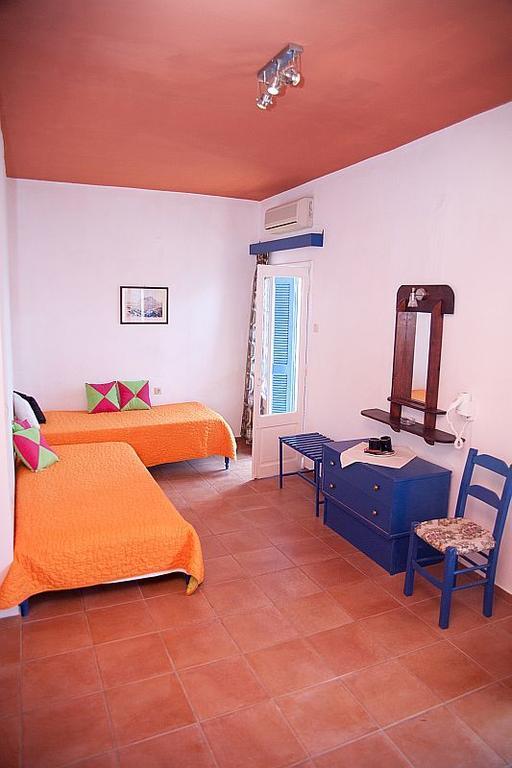 Themis Hotel 2*