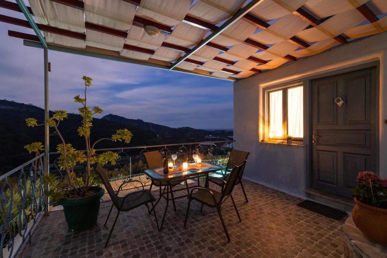 Sarakinas Residences