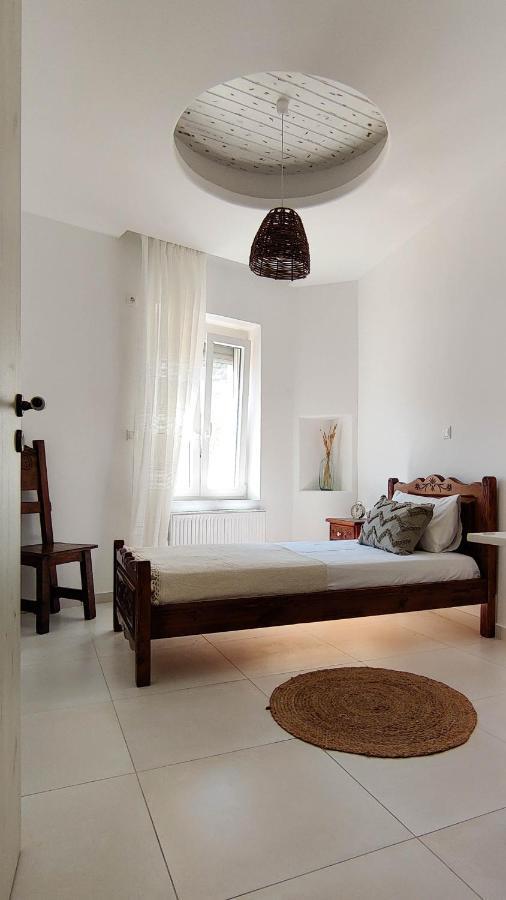 Laina Traditional Holiday home Aperathos