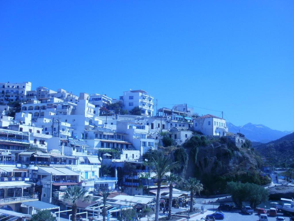 Rea 2* Agia Galini (Crete)