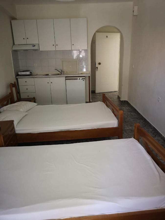 Gatos House 2 Hotel *