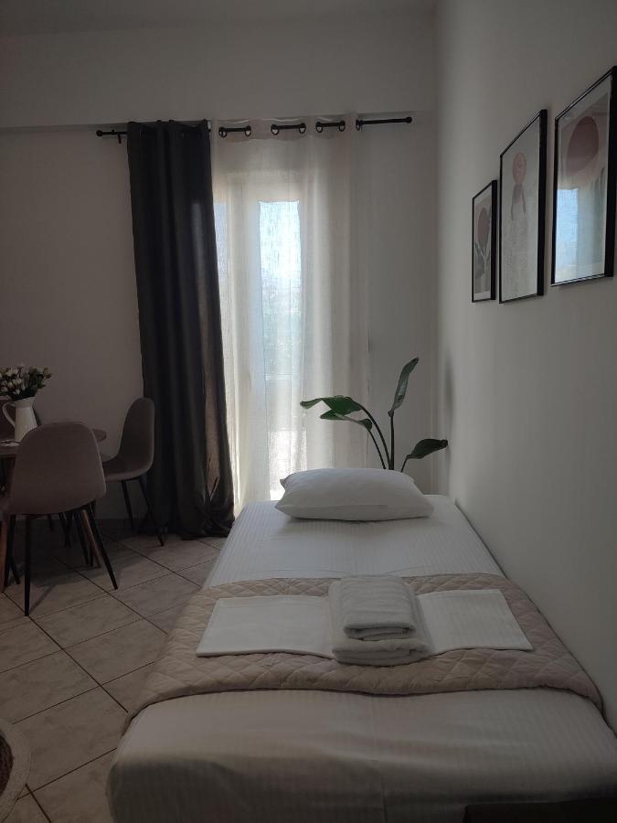 Olive House Apartment Moirai