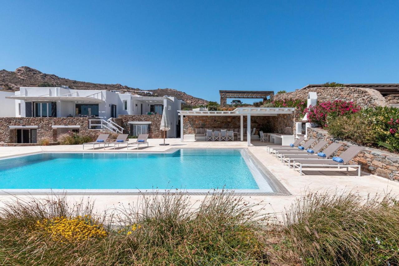 Villa Villa Etcetera *