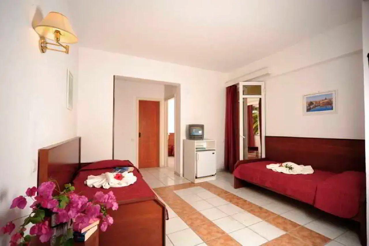 Maravel Land 2* Rethymno (Crete)