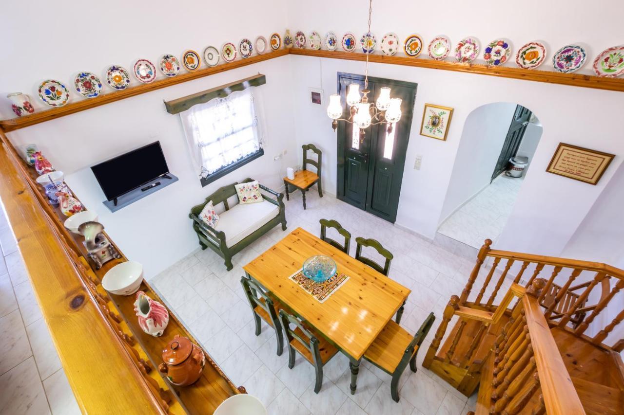 Country house Mertonas Kyra Panagia