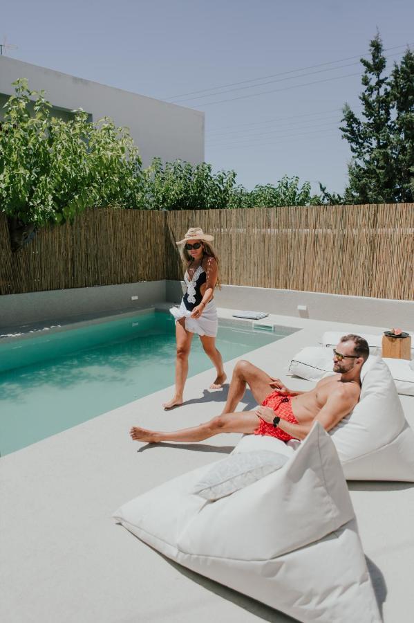 Kostantakis Pool House *