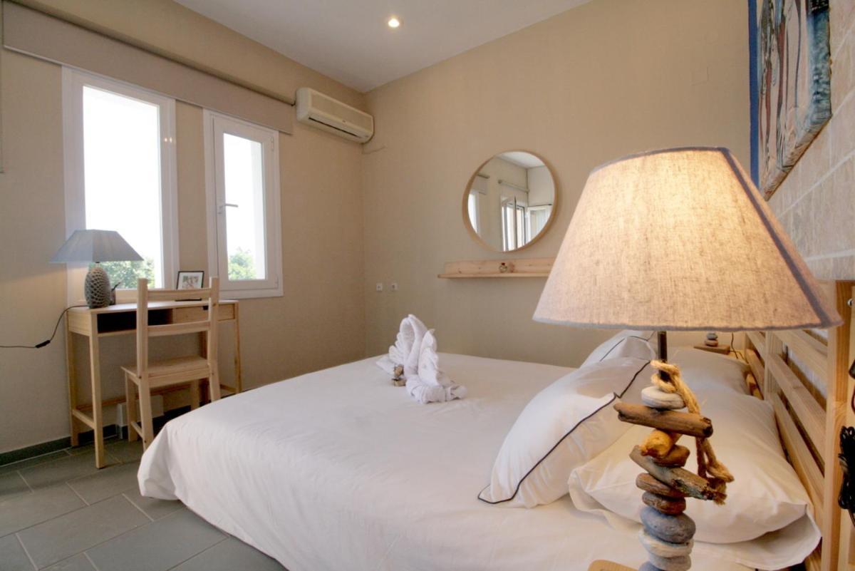 Villa Seaside, Relaxing Family House With Playground! Lavrys 3 Marathi (Crete)