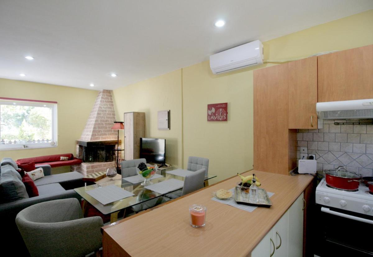Seaside, Relaxing Family House With Playground! Lavrys 3 Villa Marathi (Crete)