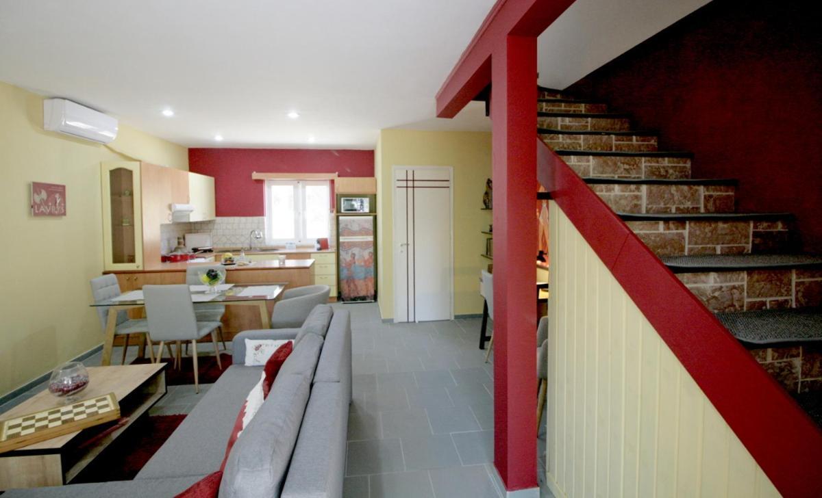 Seaside, Relaxing Family House With Playground! Lavrys 3 *