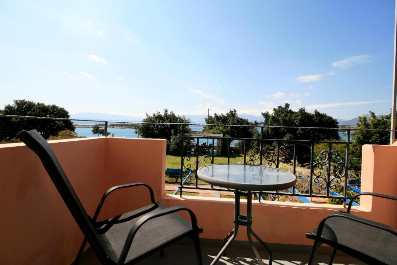 Seaside, Relaxing Family House With Playground! Lavrys 3