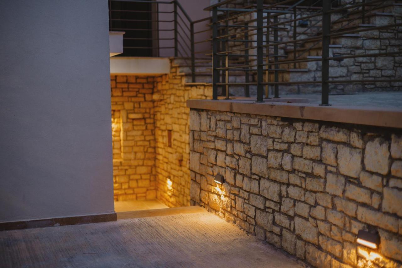 Bay Villa *