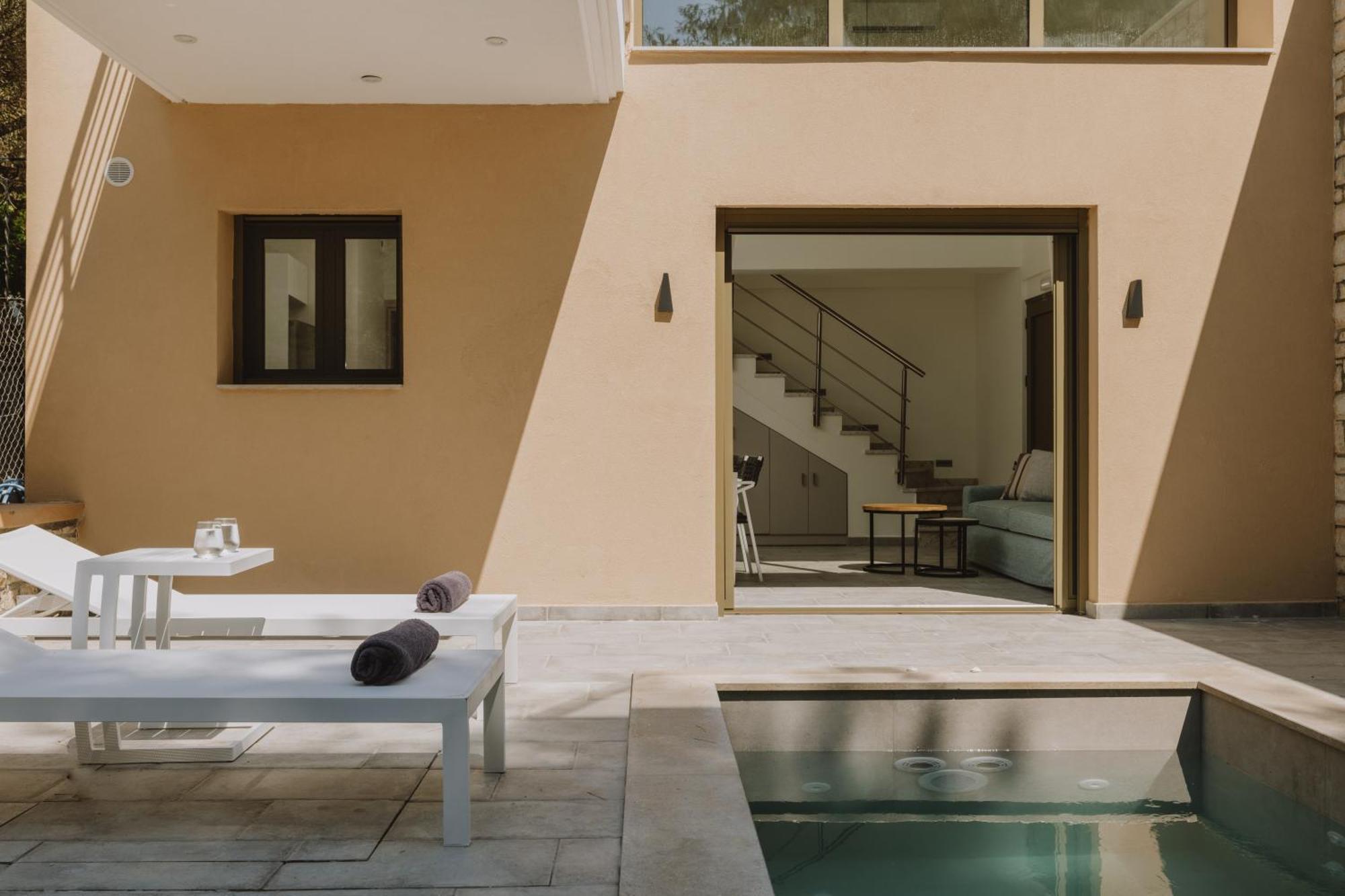 Bay Villa *