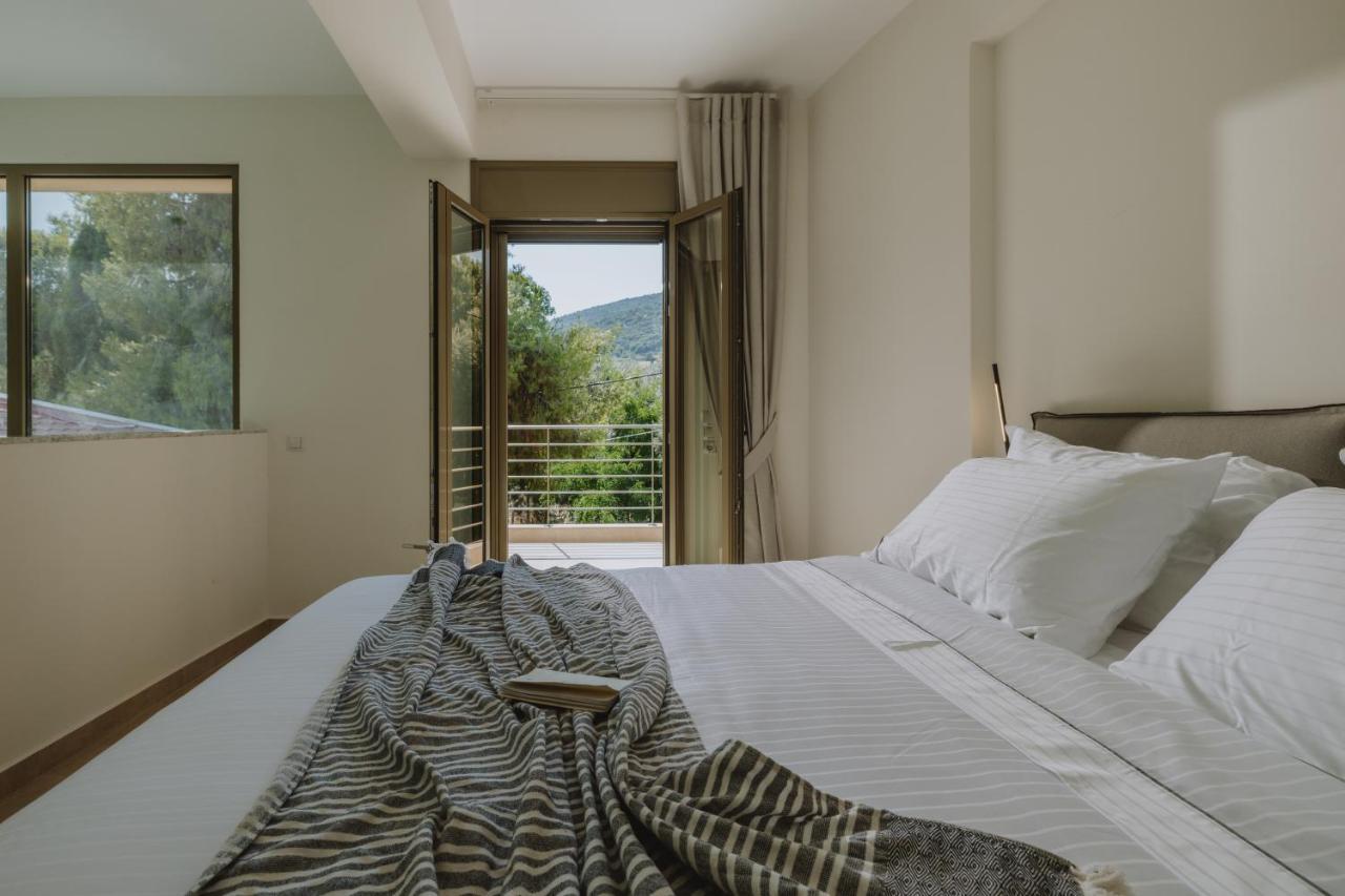 Bay Villa Palairos