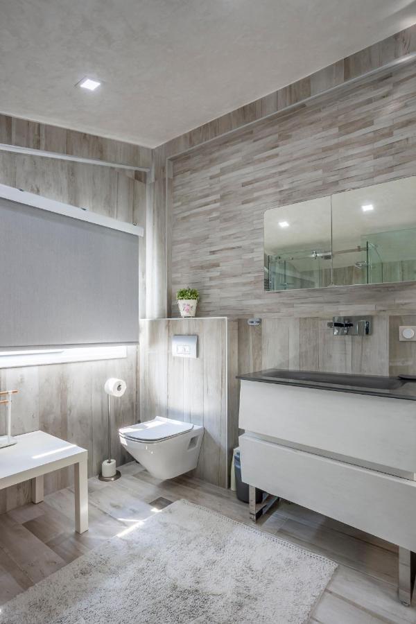 Seafront Luxury Almyra, Chalkidiki Villa