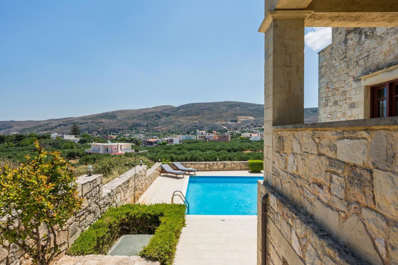 Villa Adam