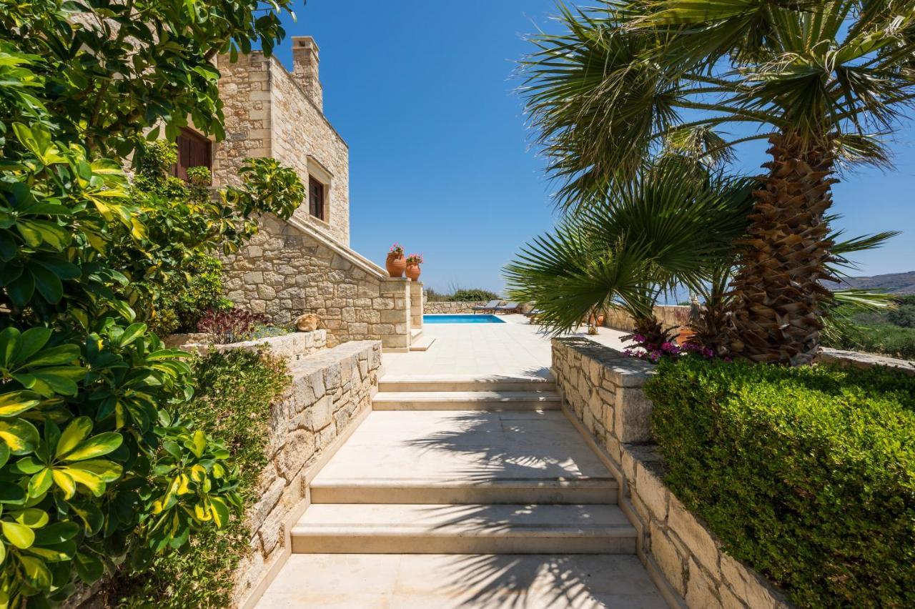 Villa Adam