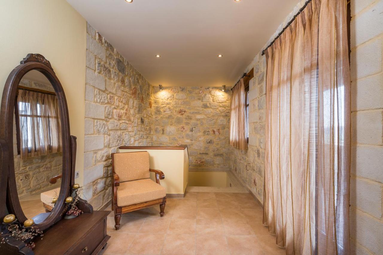 Adam Villa Falasarna