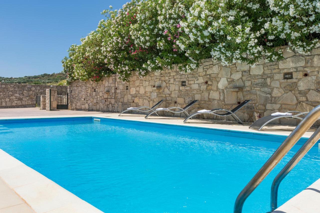 Villa Adam *