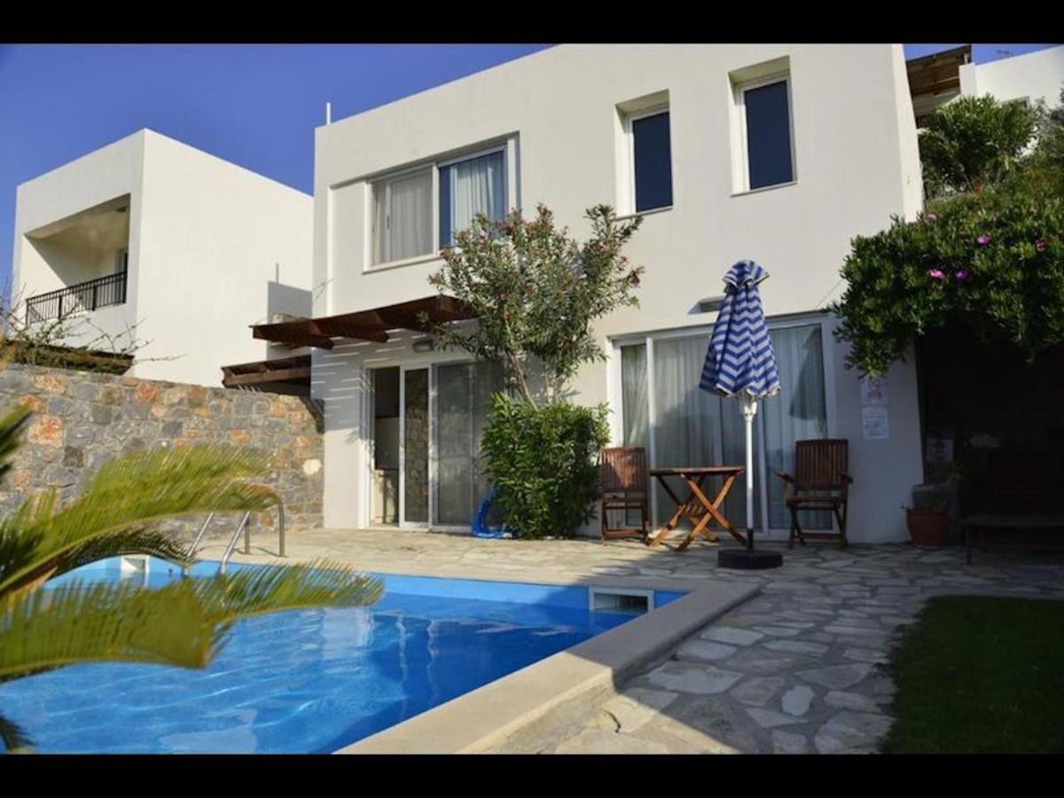 Collection Villas, Selini Istro