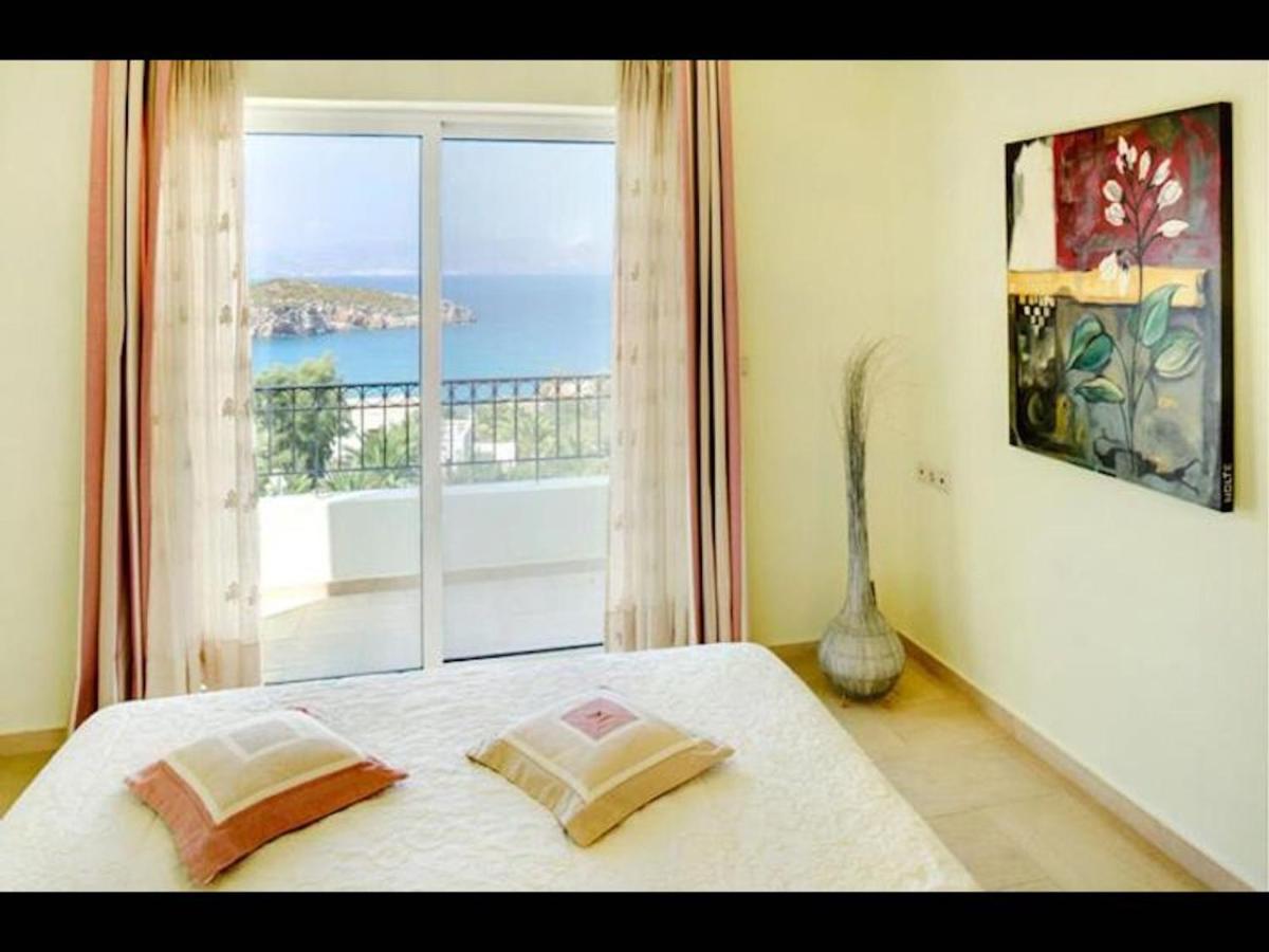 Ares With Private Pool And A Spectacular Seaview Villa *