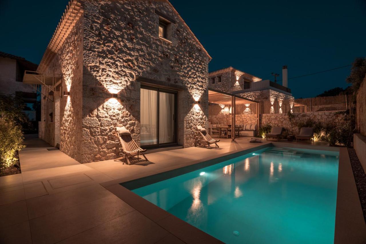 Papadria - Modern Luxury Near Kathisma Tsoukaladhes