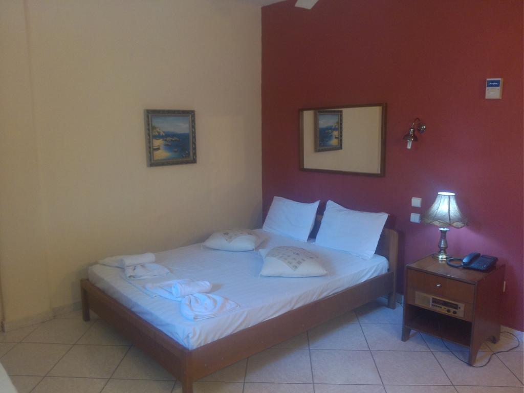 Pelli Hotel 3*