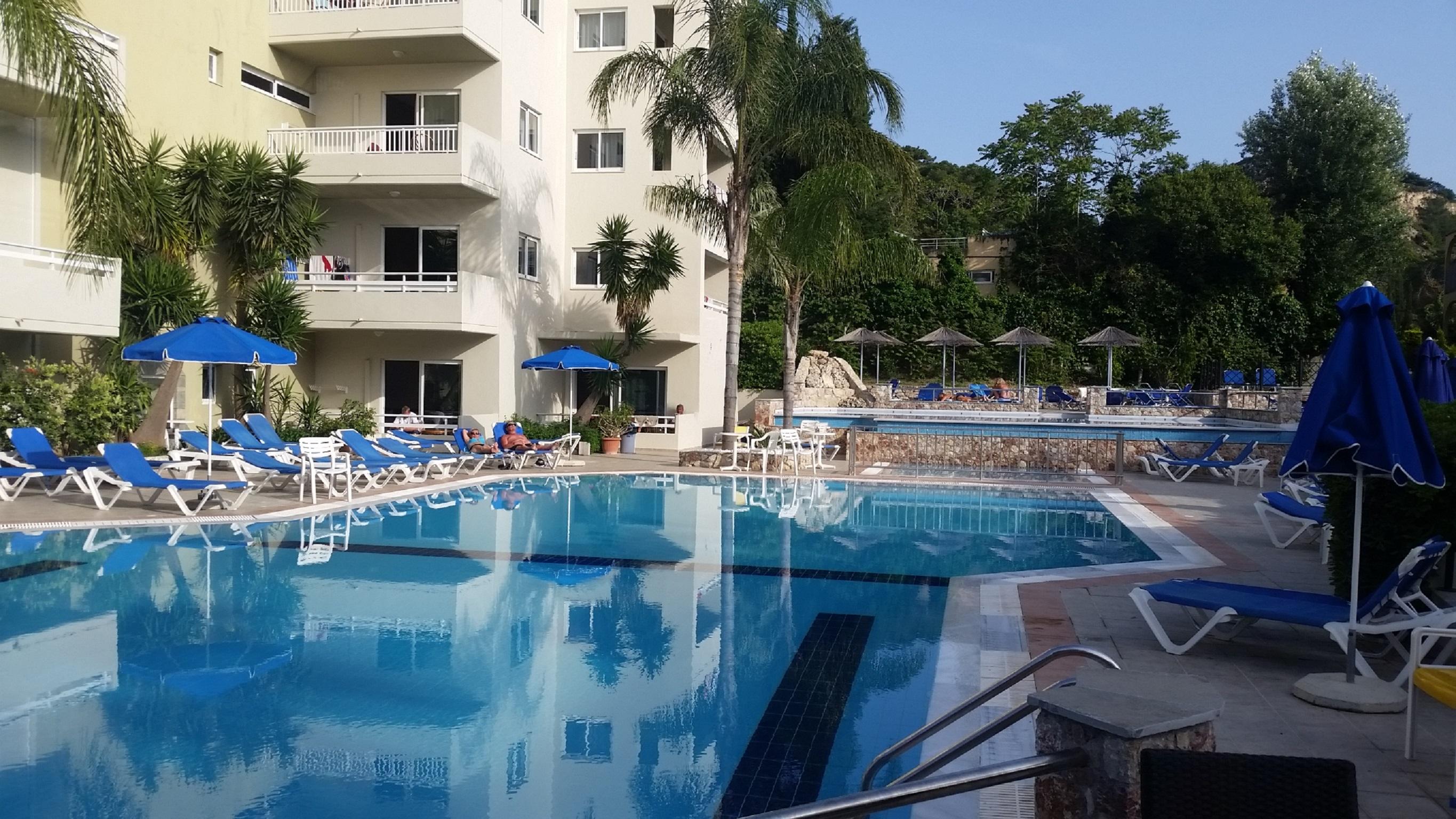 Aparthotel Poseidonia 4*