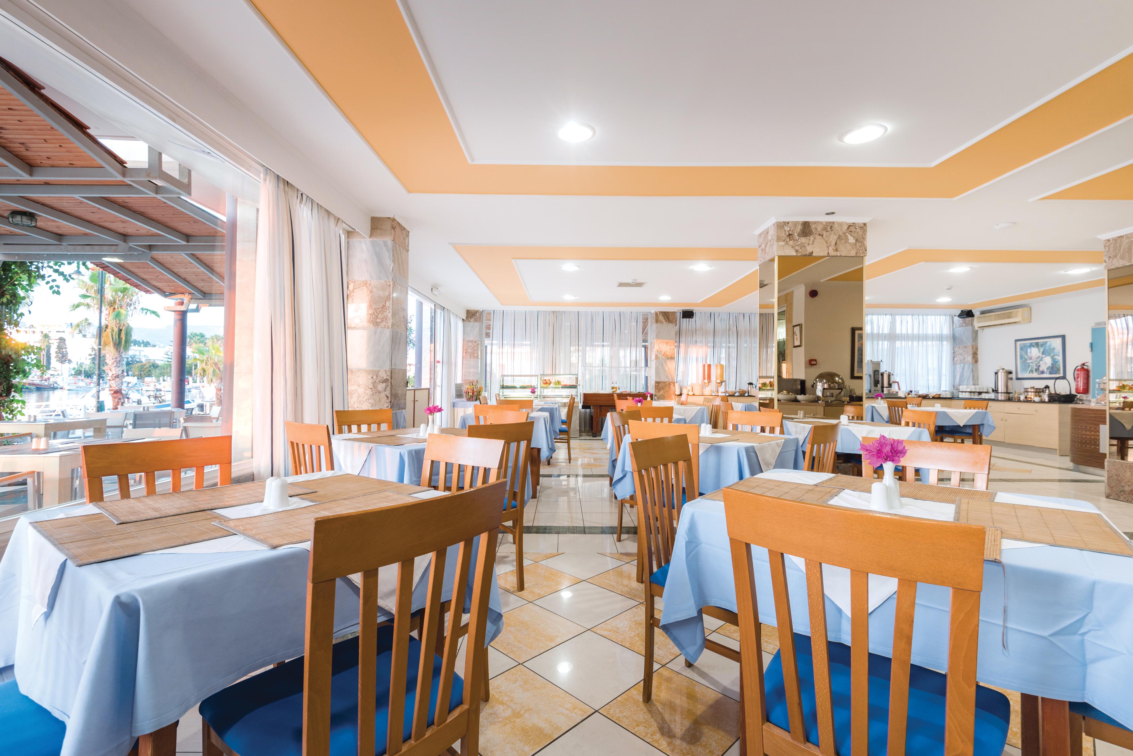 Hotel Kosta Palace