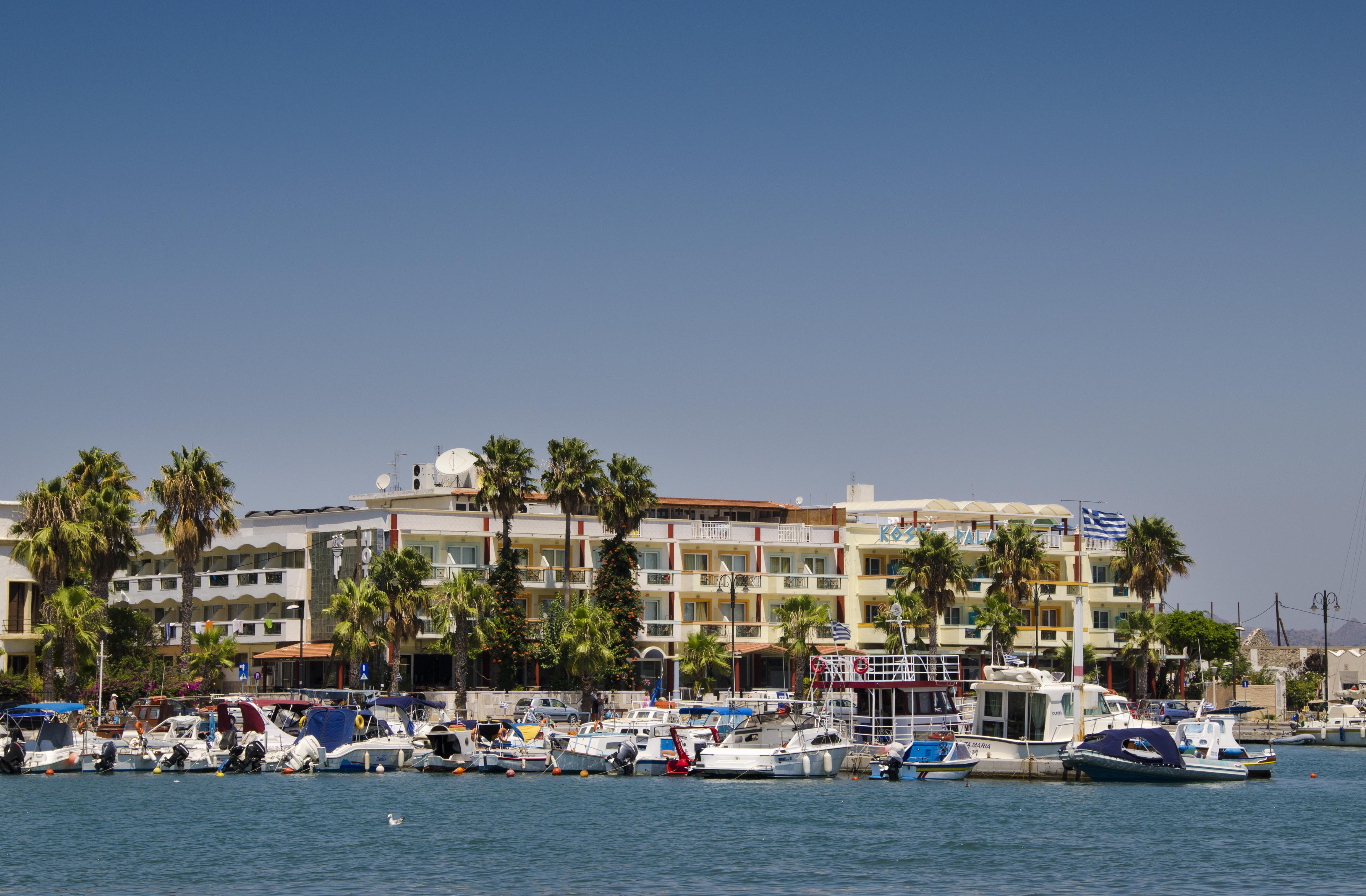 Kosta Palace Hotel 4*