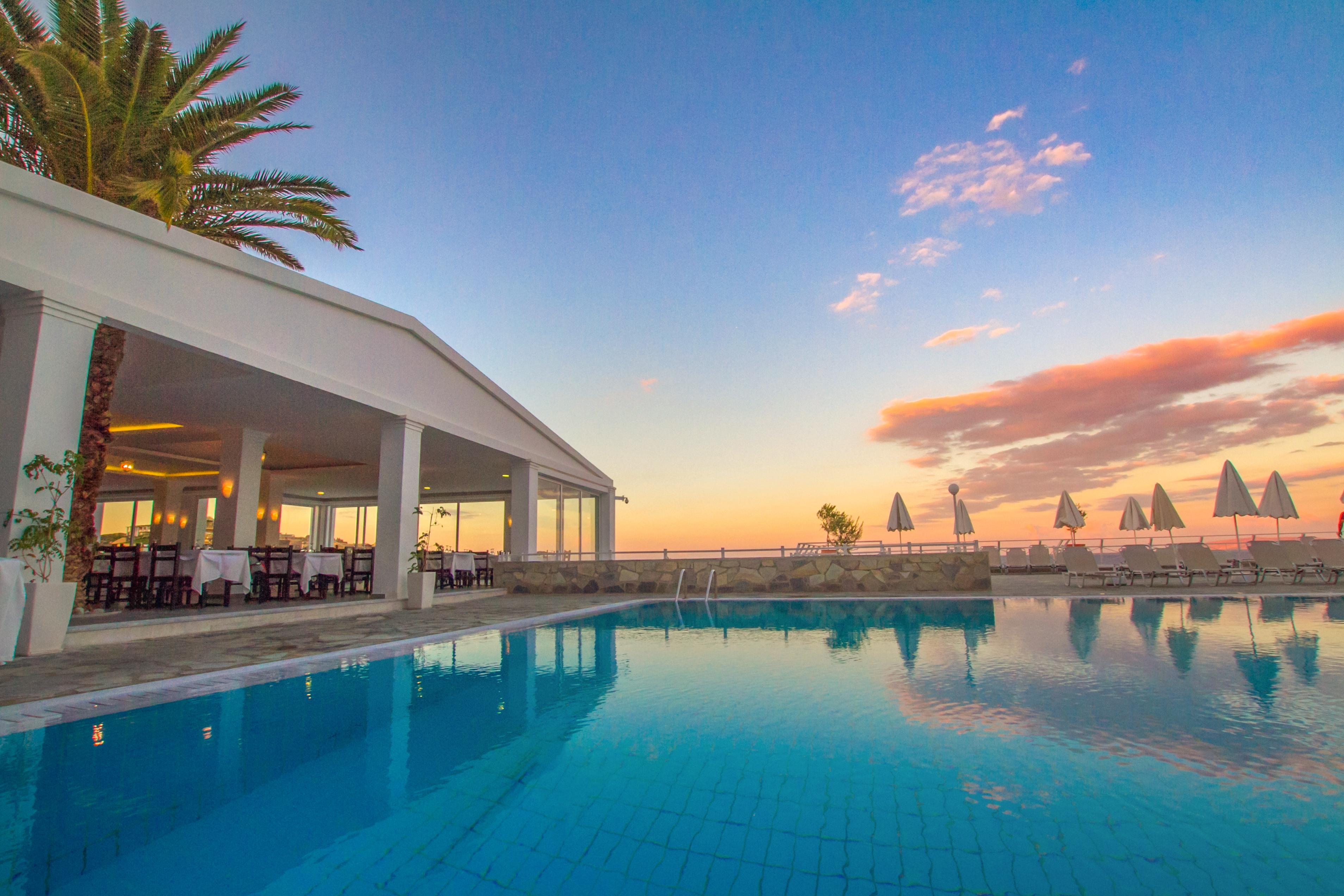 Resort Peninsula & 4*
