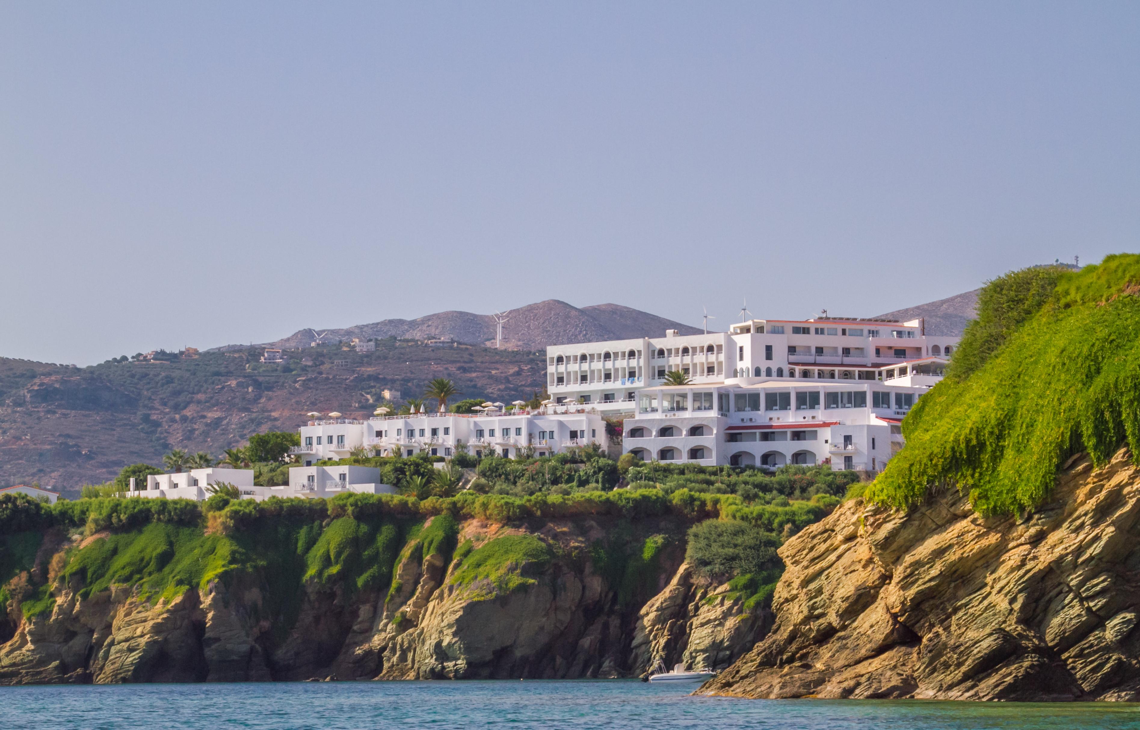 Peninsula & Resort