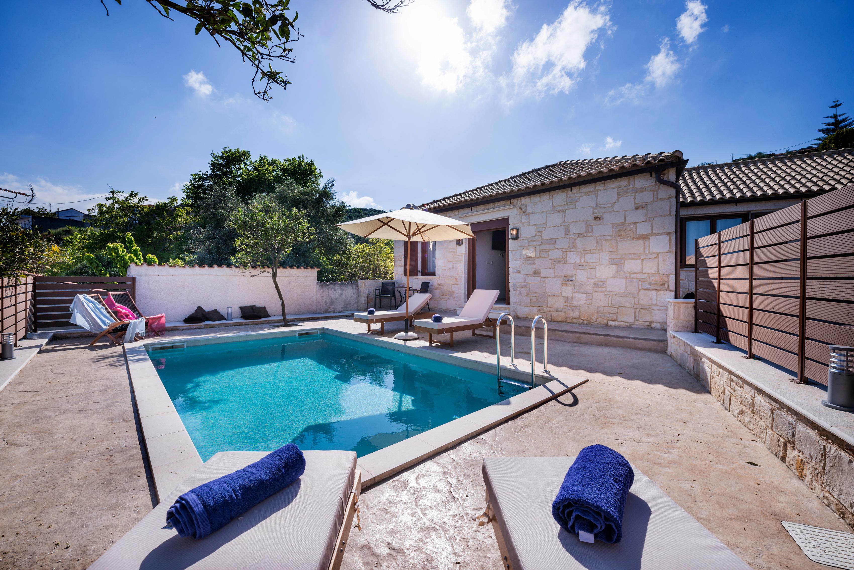 Hotel Village &