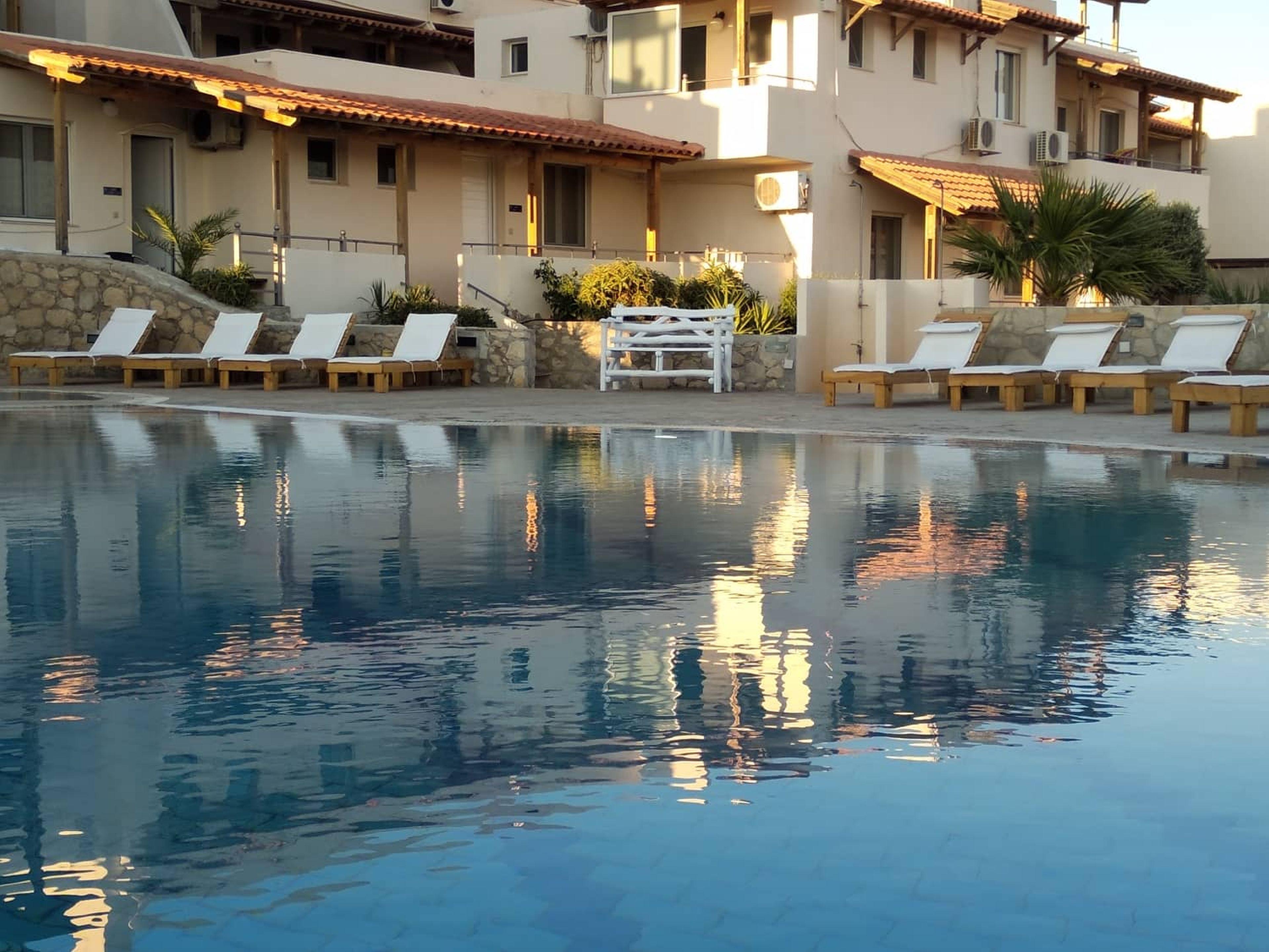 Apartment Creta *
