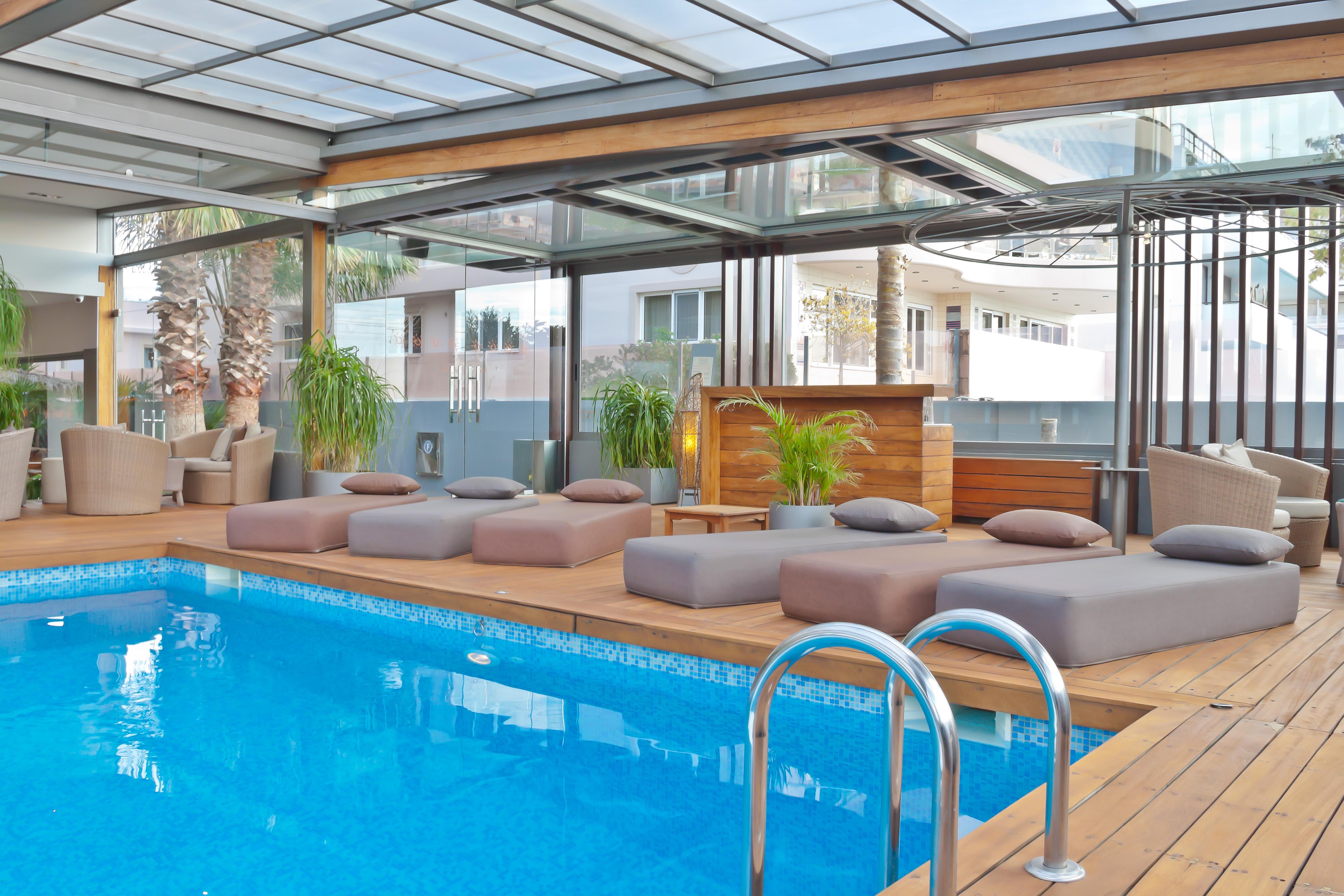 Palace Glyfada Hotel 4*